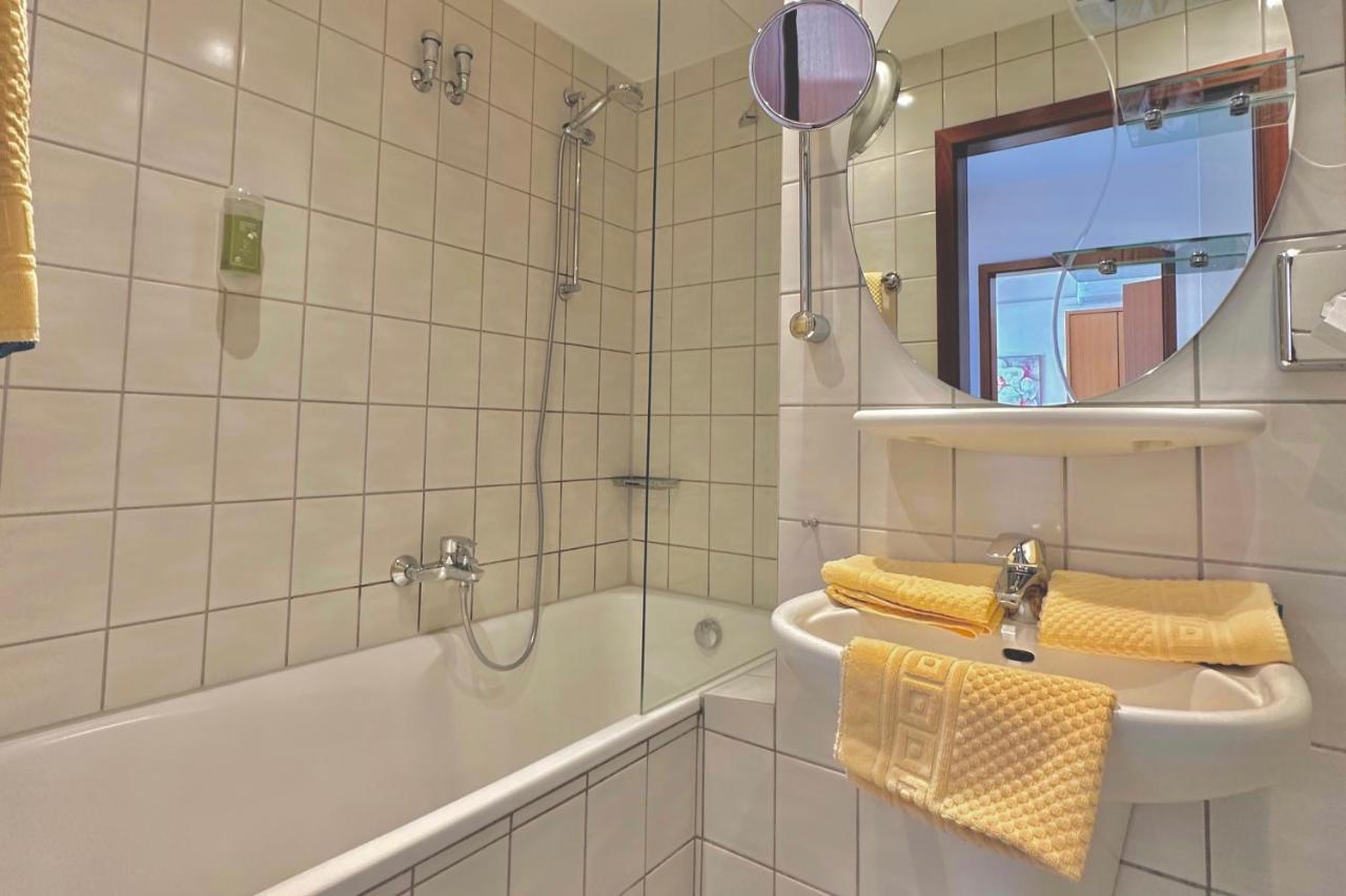 Hotel Imperial Krefeld Luaran gambar